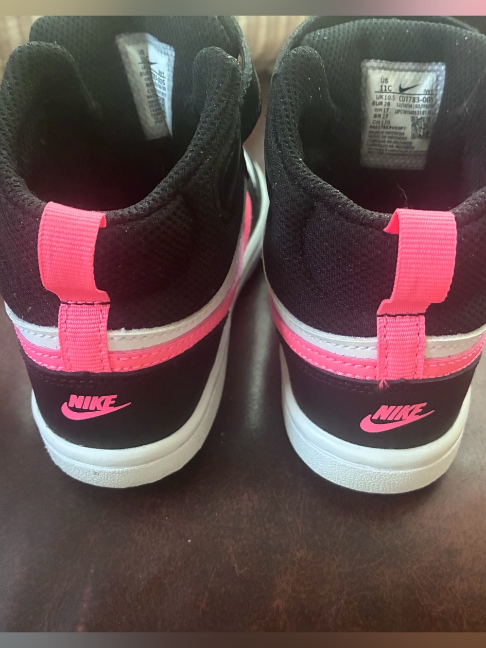 NWT Nike Kids High-Top Sneakers in Black, White & Bright Pink - Picture 6 of 8